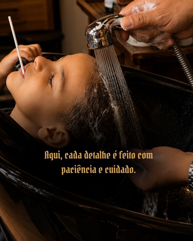 🚘💈 O corte que ele vai lembrar. A experiência que você vai guardar. Tem criança que chega tímida e sai da cadeira...