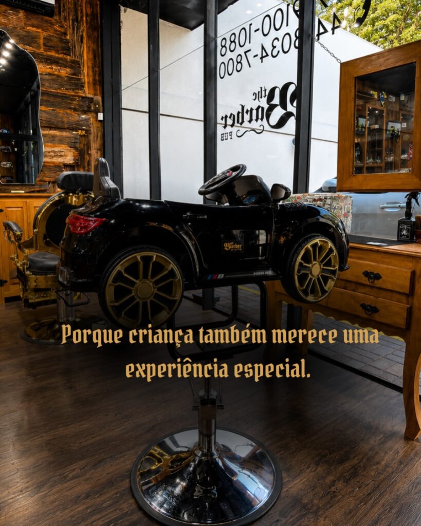 🚘💈 O corte que ele vai lembrar. A experiência que você vai guardar. Tem criança que chega tímida e sai da cadeira...