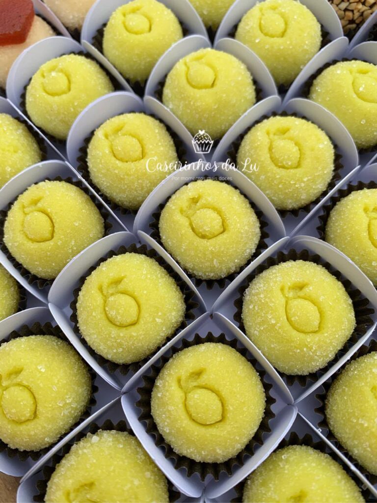Docinhos de limão personalizados, da Caseirinhos da Lu em Feira de Santana