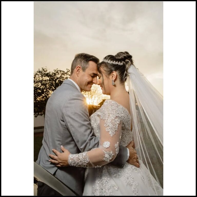 Um casamento não é feito apenas de grandes momentos. É feito de...
