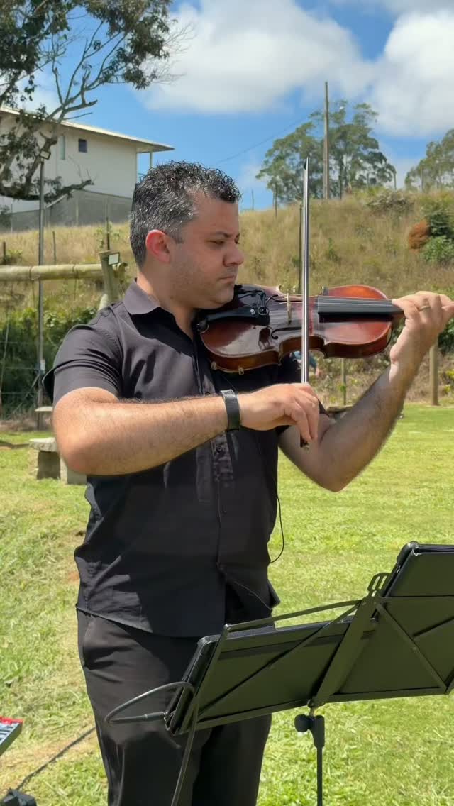 ✨ Por trás de uma cerimônia que flui com leveza, existe muita...