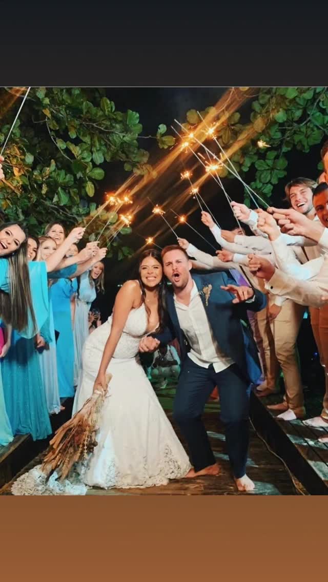 Feliz dia dos namorados para todos os casais incríveis que acreditam que...