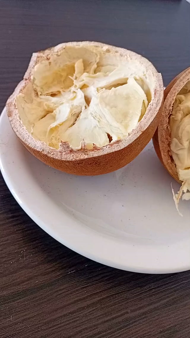 Uma delícia essa fruta, vc que ainda não conhece experimente vc vai...