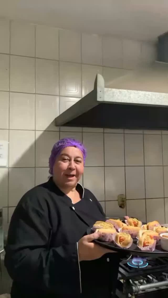 🚨 Atenção! Contratar o Buffet da Chef Eliane pode causar alguns efeitos...