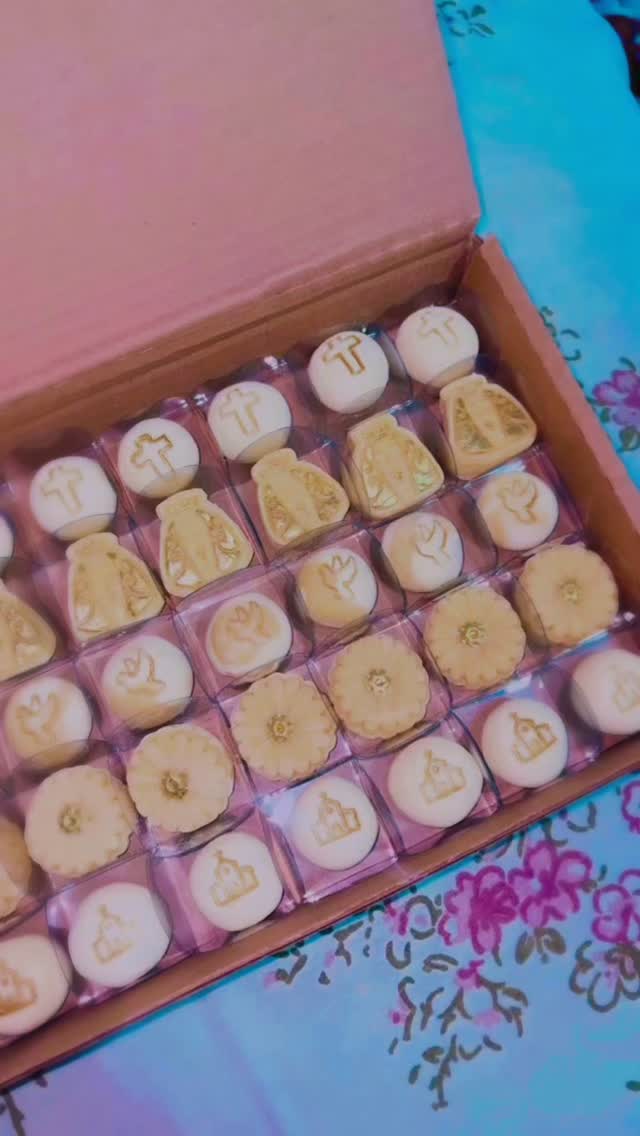 Docinhos feitos com fé, carinho e muito amor 🤍✨ Cada detalhe pensado...