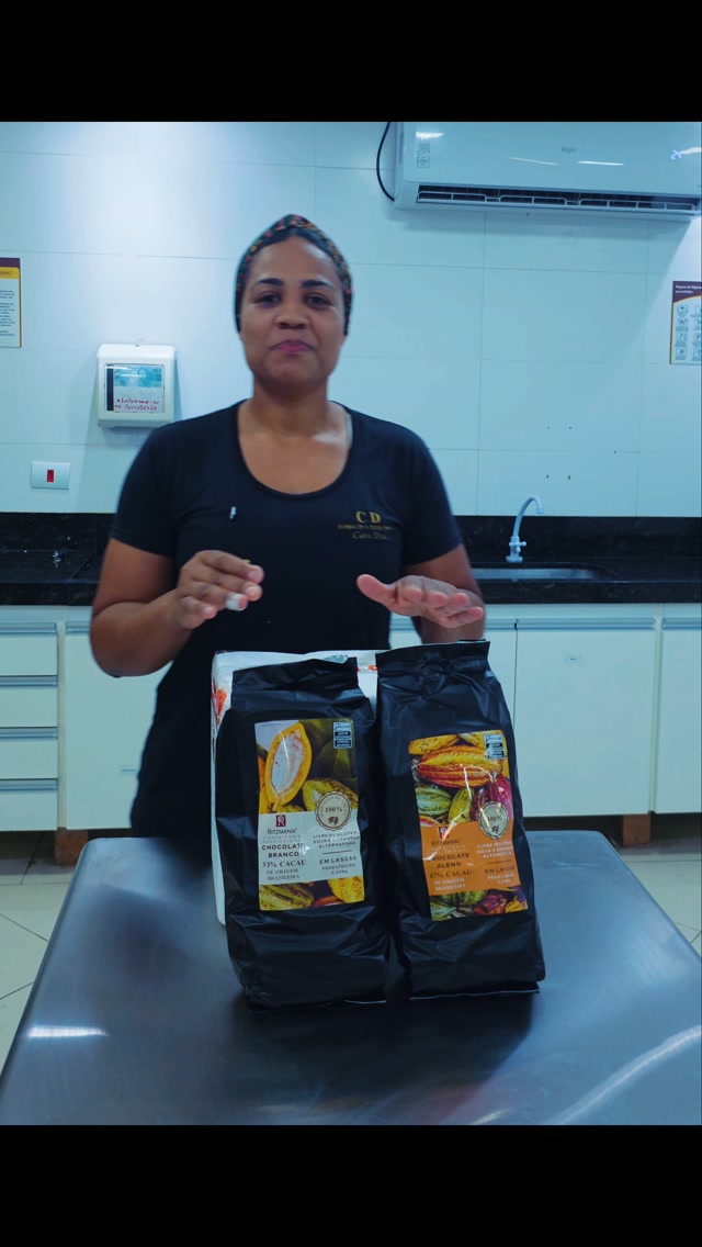 Sou a Carol Dias - Fundadora do Donna Dita Doces Finos Aqui...