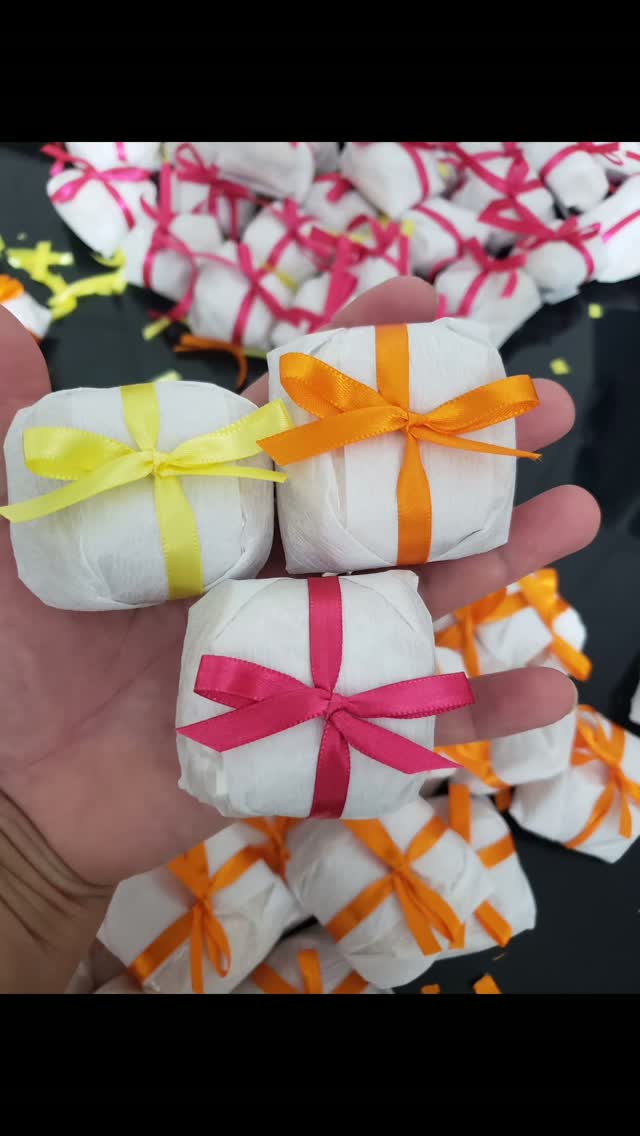 Finalizamos o dia com uma explosão de cores! 💗🧡💛 Mais um pedido...