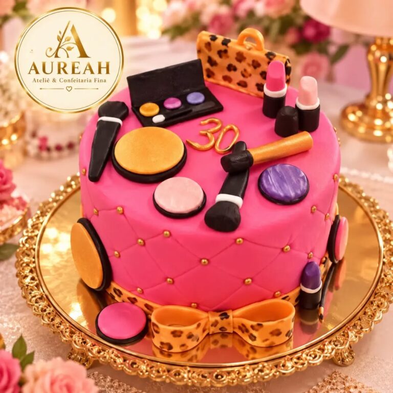 🎂💄 UM BOLO TÃO EXCLUSIVO QUANTO A SUA COMEMORAÇÃO! ✨💖 Cada detalhe...