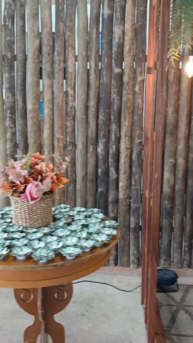 Dia inesquecivel nesse casamento , desejo infinitas bênçãos aos noivos , toda...
