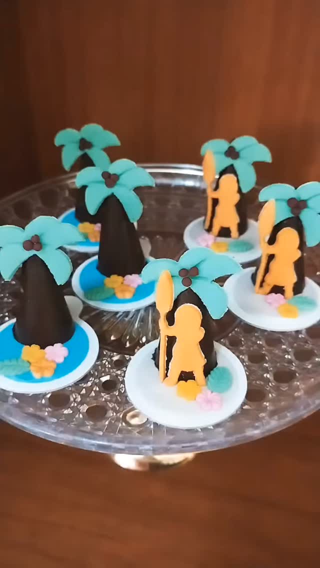 Moana é sempre uma delícia de fazer Cone Bombom redondo Bolo no...