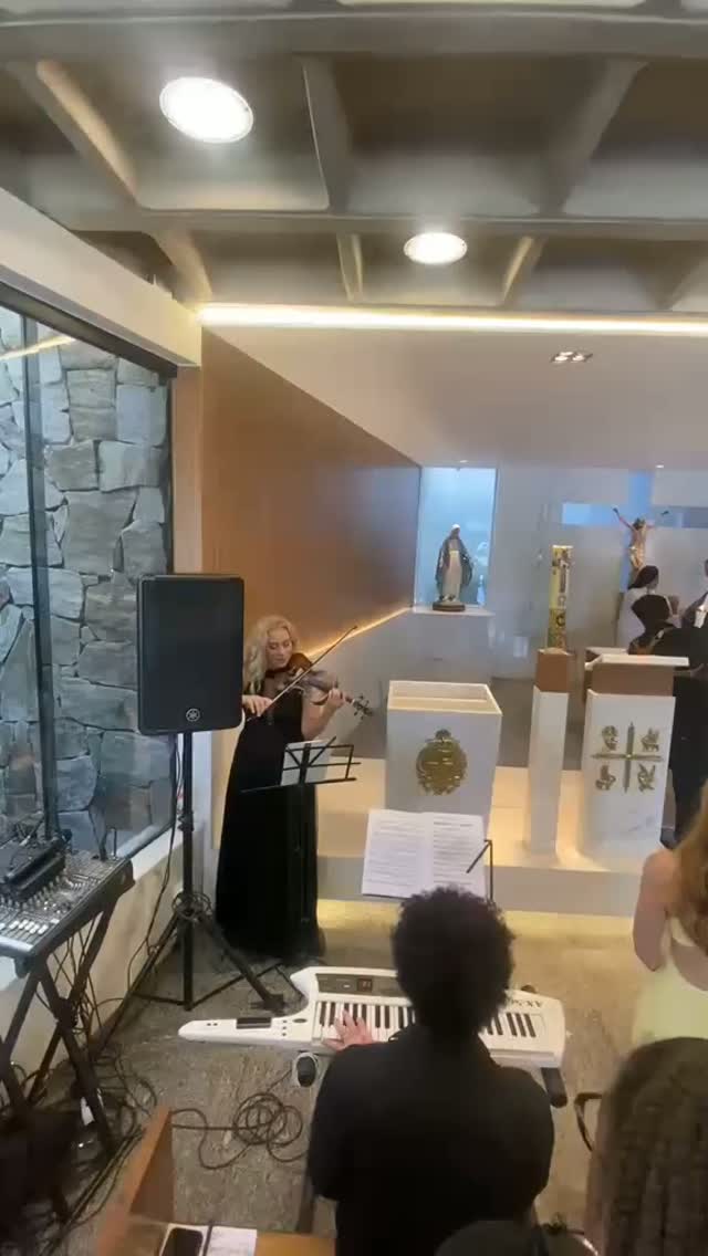 💍✨ Um “sim” selado em alianças, amor e eternidade. ❤️ A trilha...