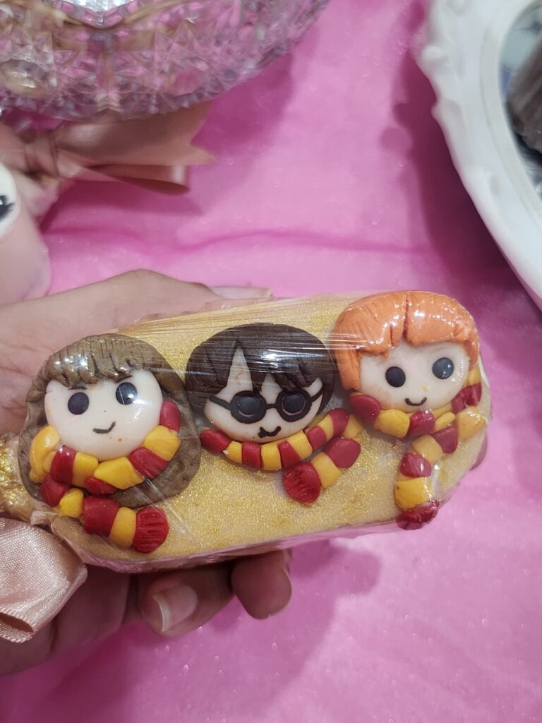 Doces de chocolate decorados com tema Harry Potter